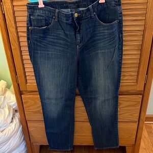 Chico's Dark Wash So Slimming Girlfriend Ankle Jeans Size 3 (16)